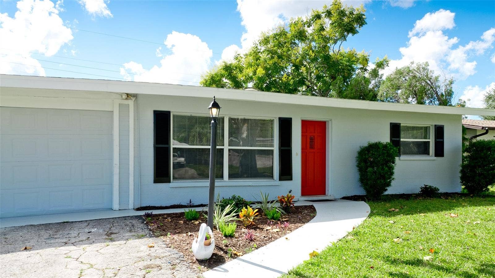 2205 24TH AVENUE W, Bradenton, FL 34205 2205 24TH AVENUE W, Bradenton, FL 34205
