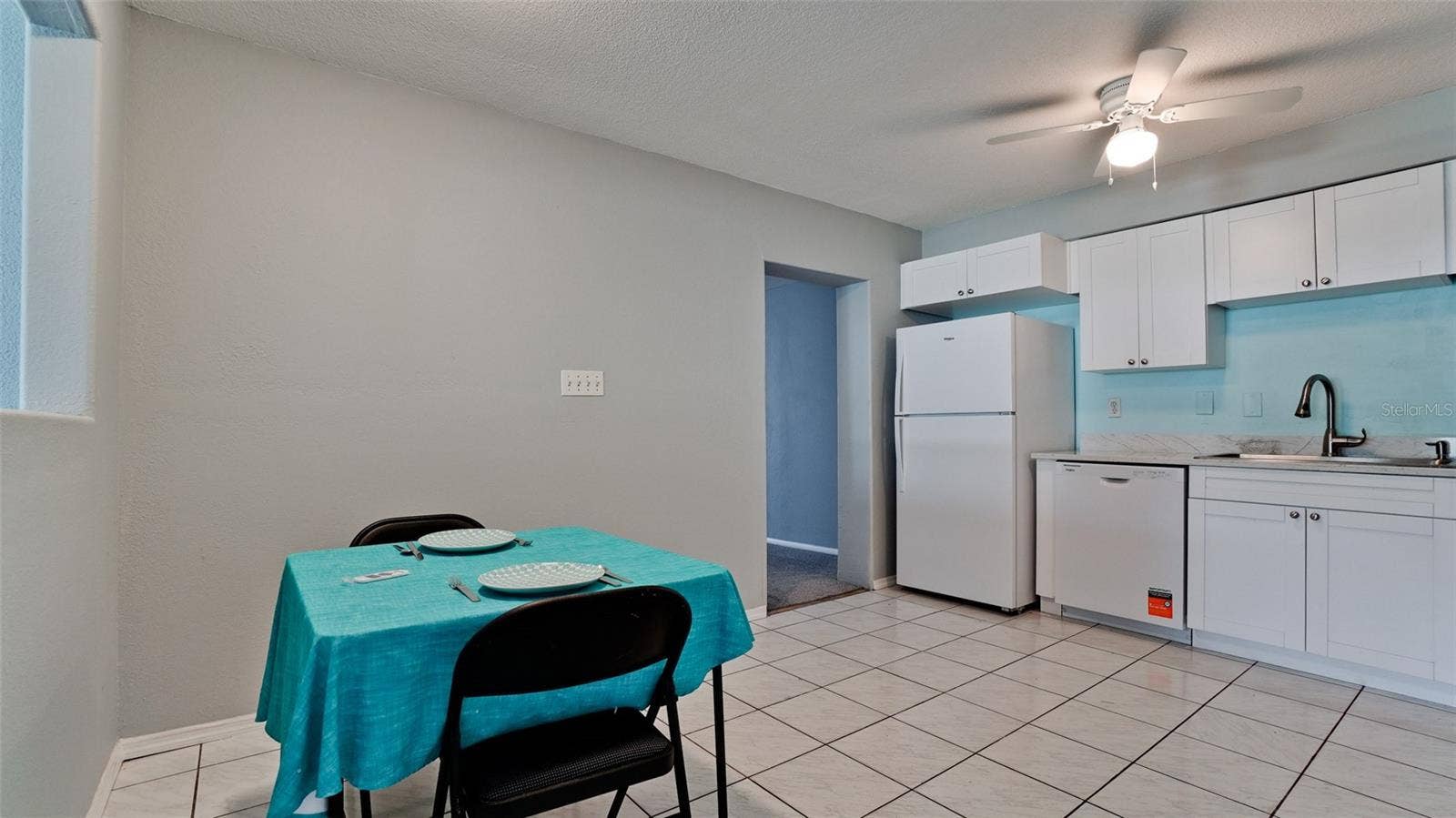 2205 24TH AVENUE W, Bradenton, FL 34205 2205 24TH AVENUE W, Bradenton, FL 34205