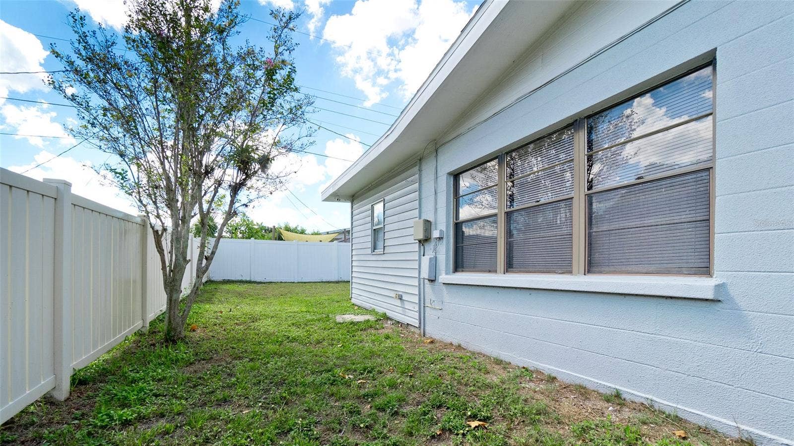 2205 24TH AVENUE W, Bradenton, FL 34205 2205 24TH AVENUE W, Bradenton, FL 34205
