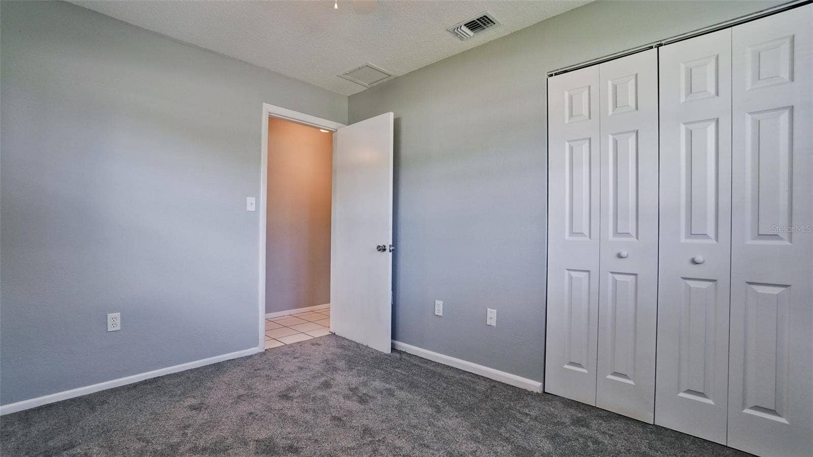 2205 24TH AVENUE W, Bradenton, FL 34205 2205 24TH AVENUE W, Bradenton, FL 34205