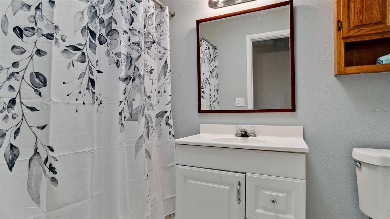 2205 24TH AVENUE W, Bradenton, FL 34205 2205 24TH AVENUE W, Bradenton, FL 34205