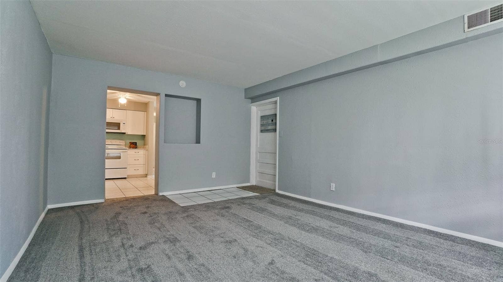2205 24TH AVENUE W, Bradenton, FL 34205 2205 24TH AVENUE W, Bradenton, FL 34205