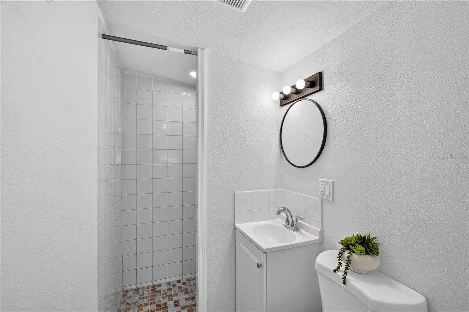 3717 16TH STREET W, Bradenton, FL 34205 hall bath