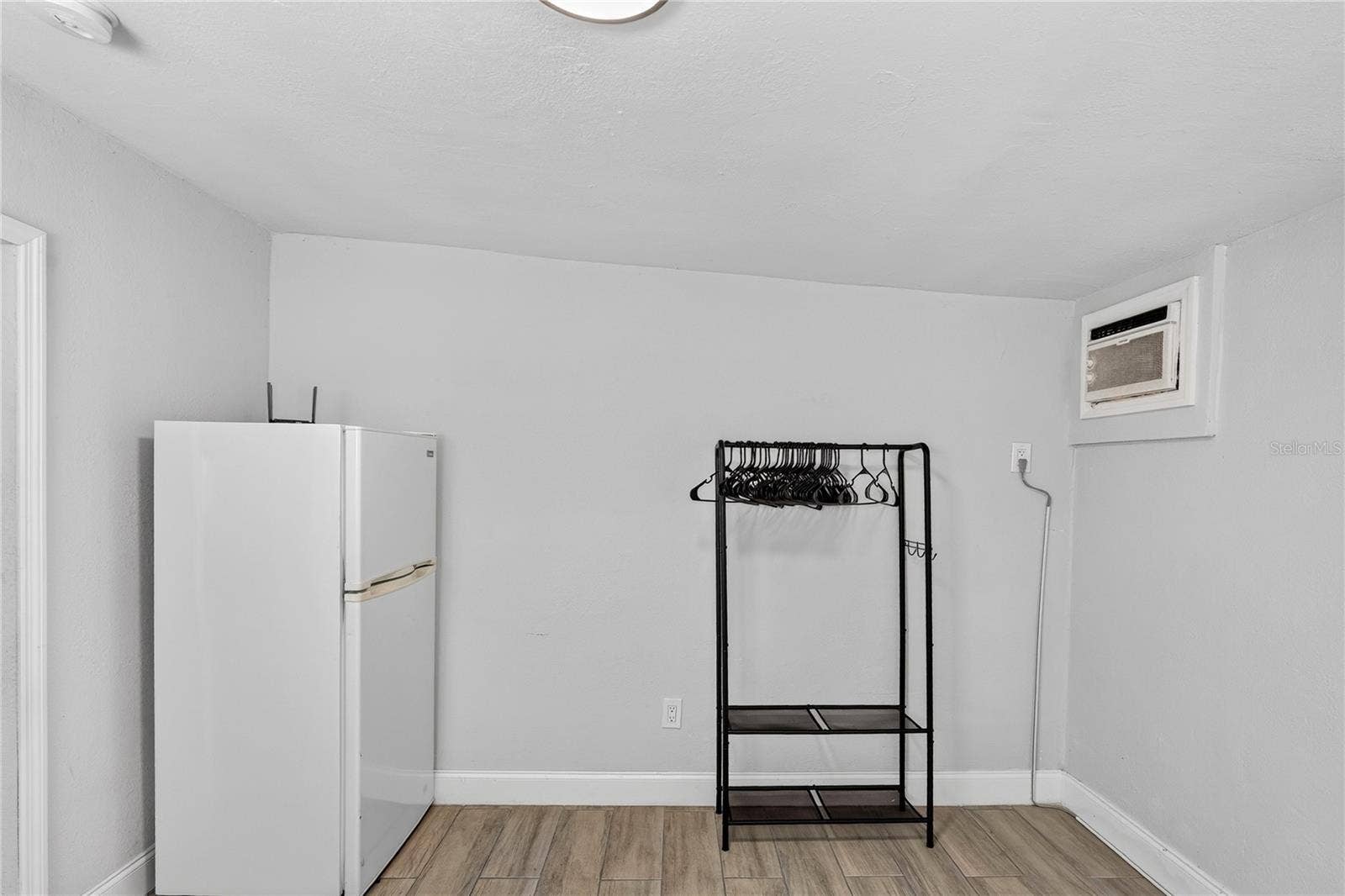 3717 16TH STREET W, Bradenton, FL 34205 Studio Apartment