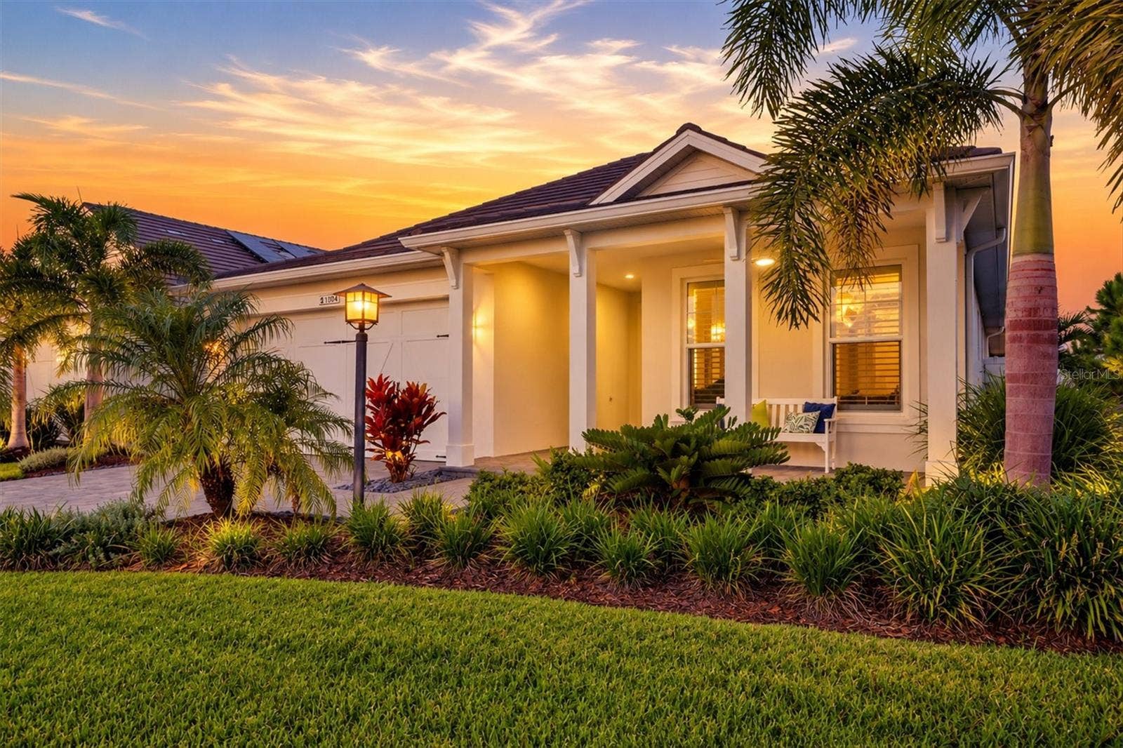 1104 WATERLINE COURT, Sarasota, FL 34240 1104 WATERLINE COURT, Sarasota, FL 34240
