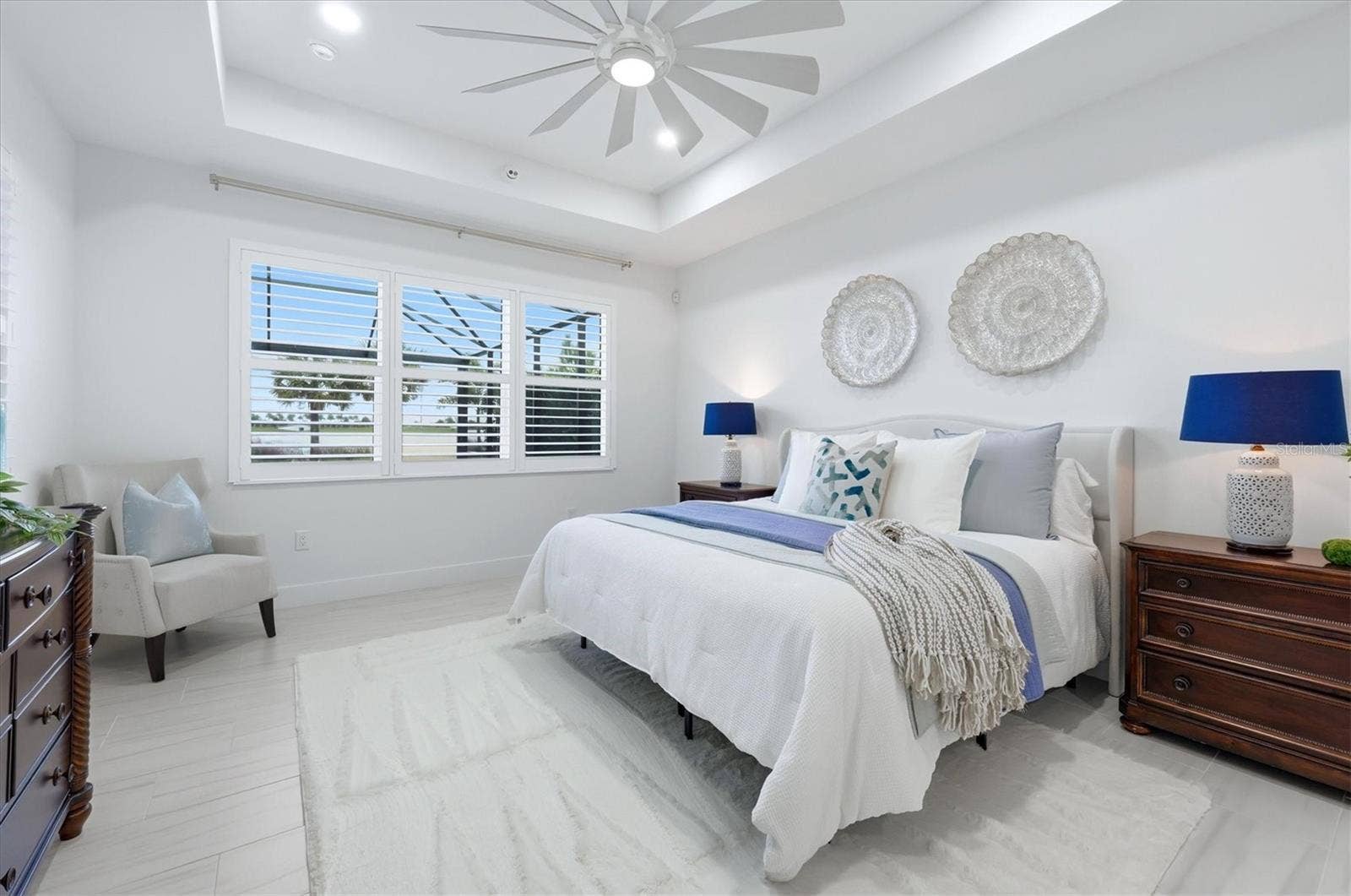 1104 WATERLINE COURT, Sarasota, FL 34240 1104 WATERLINE COURT, Sarasota, FL 34240