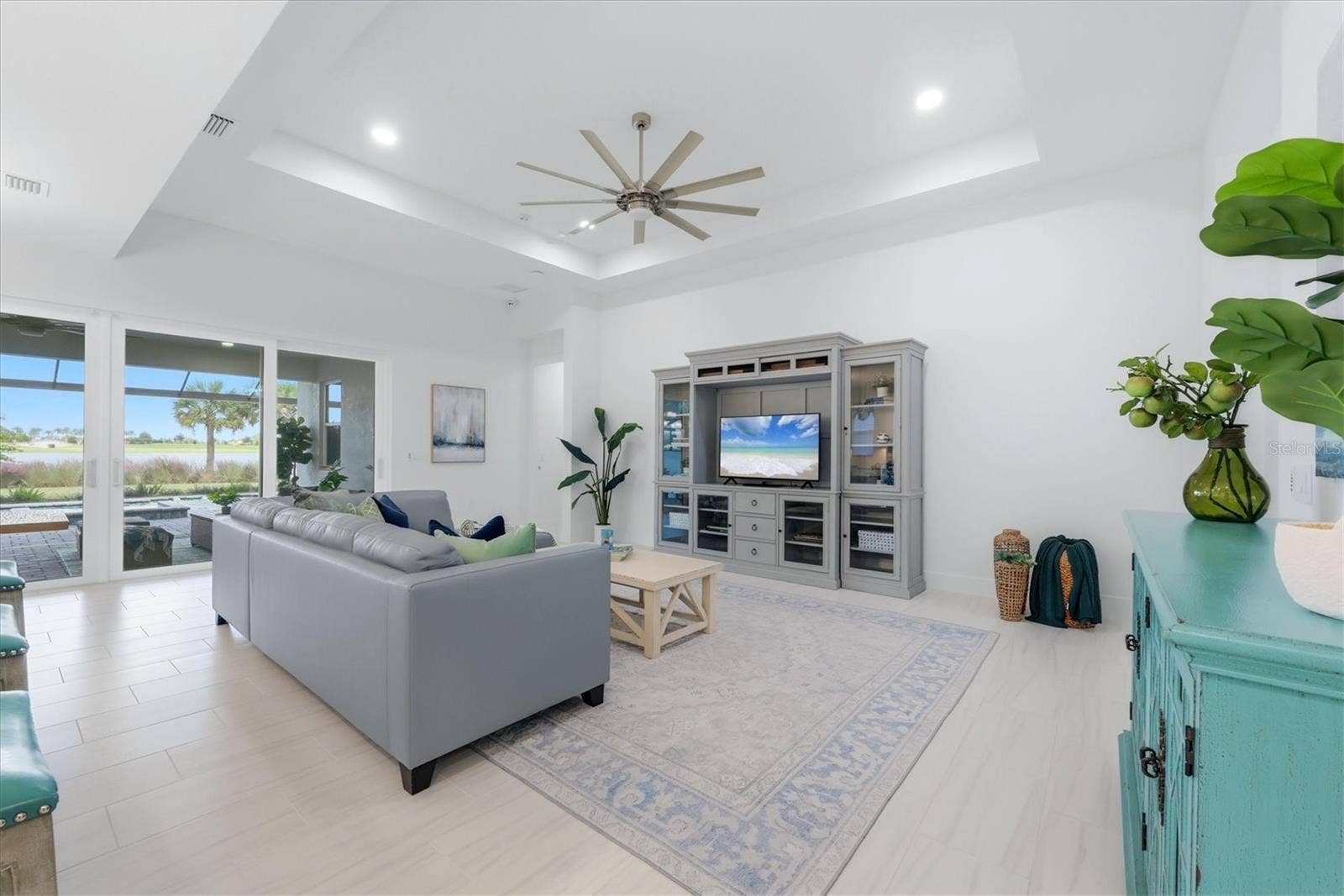 1104 WATERLINE COURT, Sarasota, FL 34240 1104 WATERLINE COURT, Sarasota, FL 34240