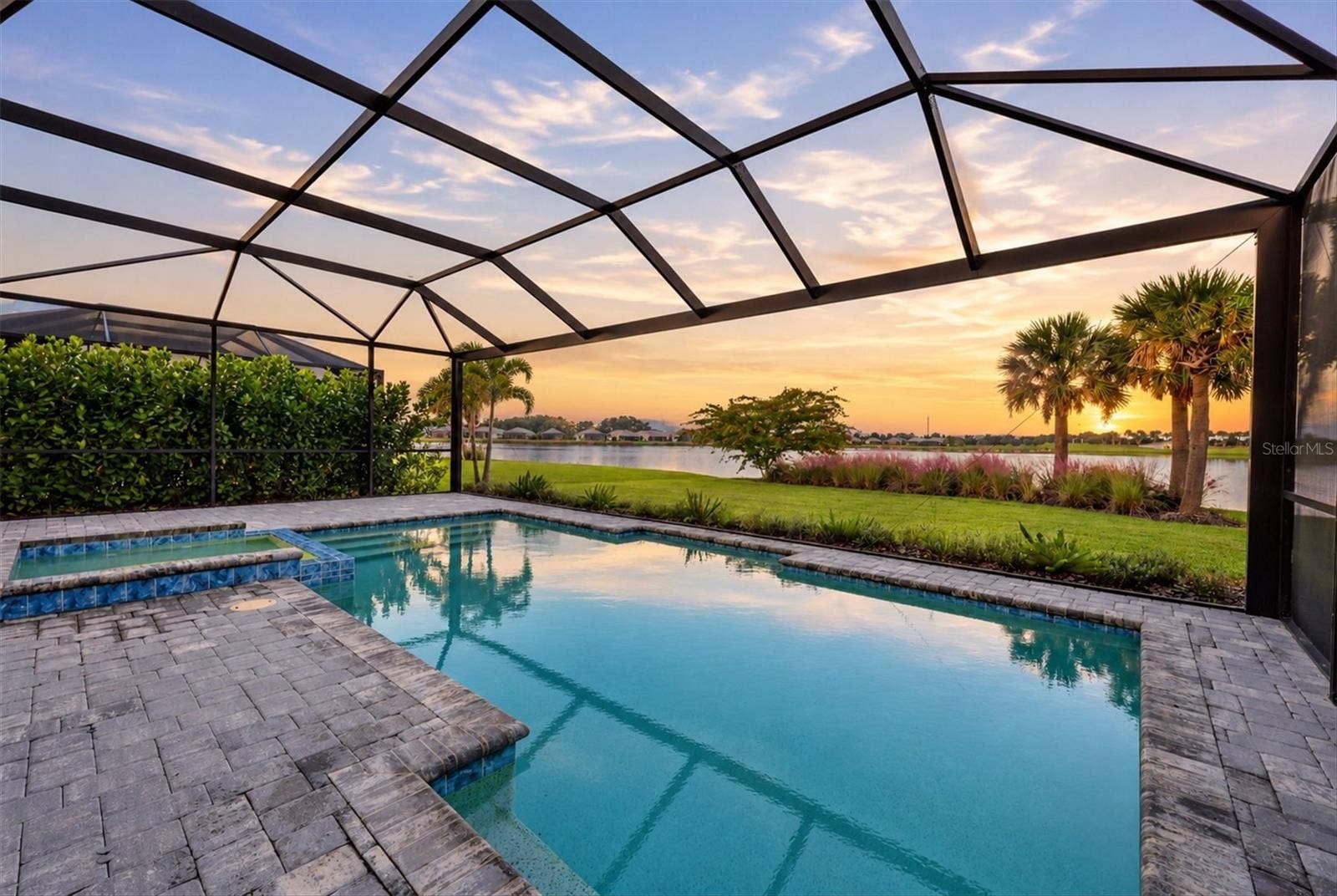 1104 WATERLINE COURT, Sarasota, FL 34240 1104 WATERLINE COURT, Sarasota, FL 34240