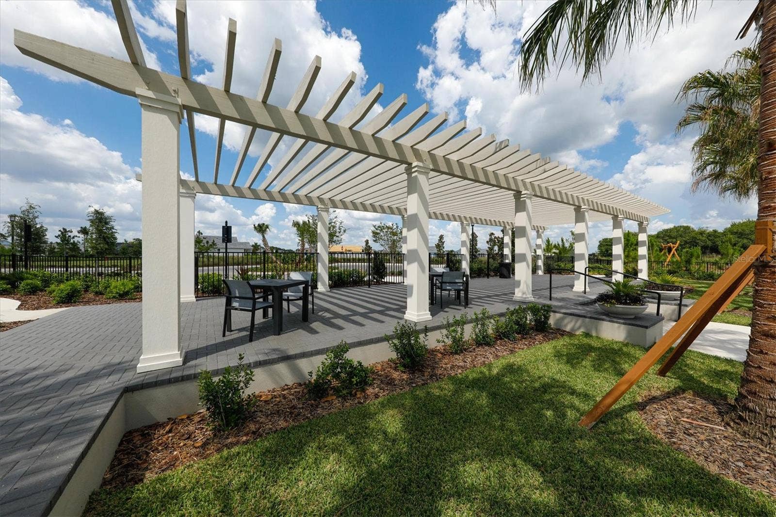 1104 WATERLINE COURT, Sarasota, FL 34240 1104 WATERLINE COURT, Sarasota, FL 34240