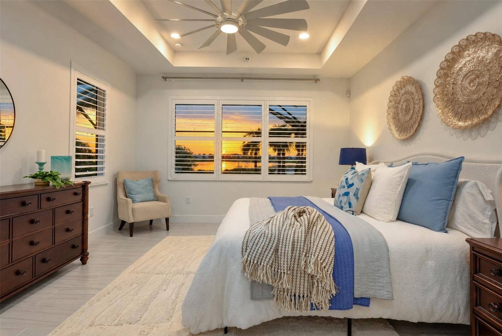 1104 WATERLINE COURT, Sarasota, FL 34240 1104 WATERLINE COURT, Sarasota, FL 34240