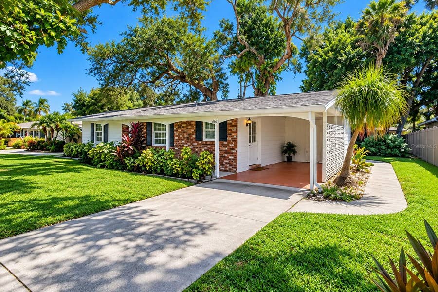 Property photo for 6631 GLADES WAY, Sarasota, FL