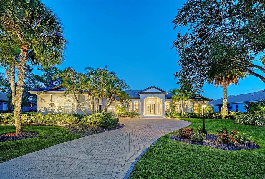 Property photo for 7311 WESTMINSTER COURT, University Park, FL