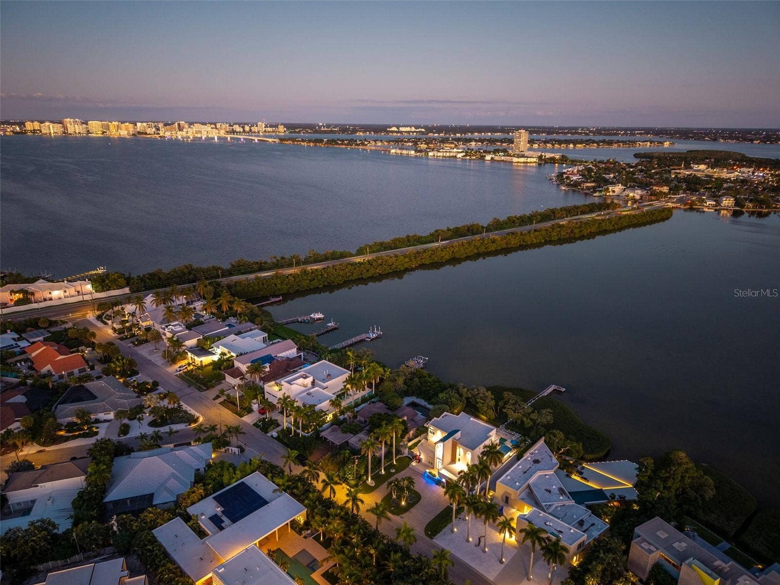 222 MORNINGSIDE DRIVE, Sarasota, FL 34236 222 MORNINGSIDE DRIVE, Sarasota, FL 34236