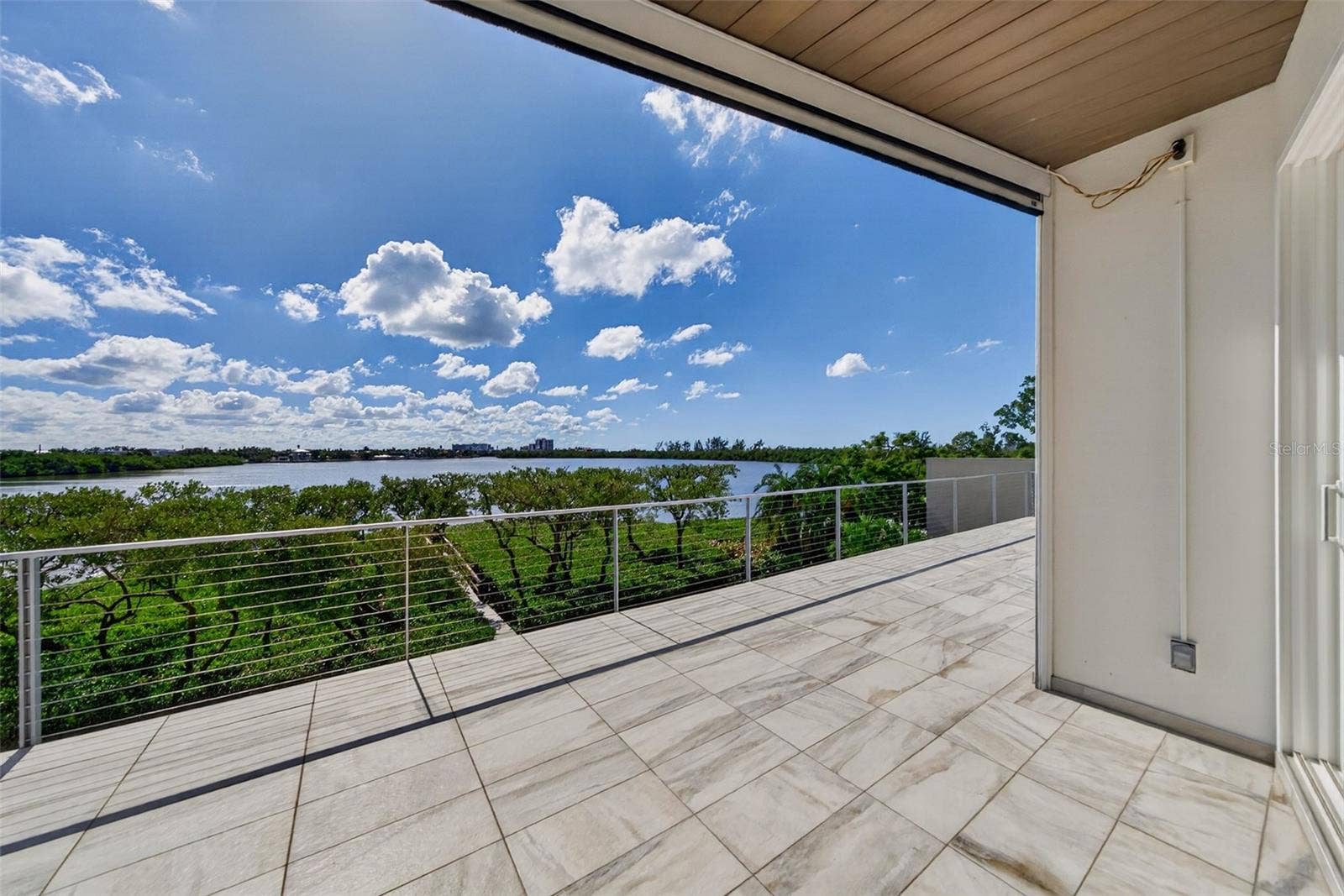 222 MORNINGSIDE DRIVE, Sarasota, FL 34236 222 MORNINGSIDE DRIVE, Sarasota, FL 34236