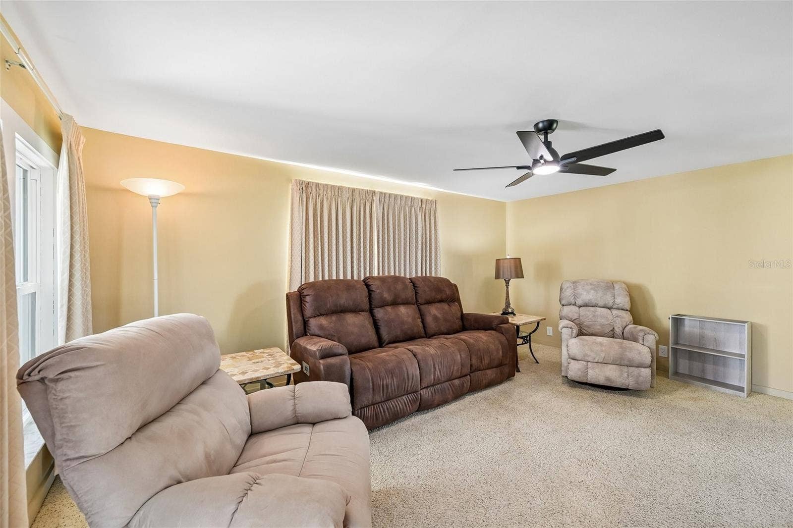 8455 ALBATROSS LANE, Englewood, FL 34224 Living Room