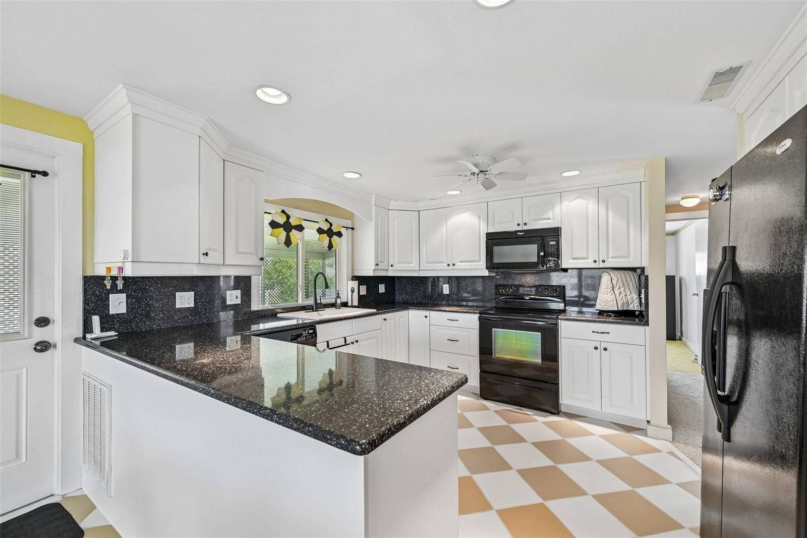 8455 ALBATROSS LANE, Englewood, FL 34224 Plenty of room and storage in the kitchen