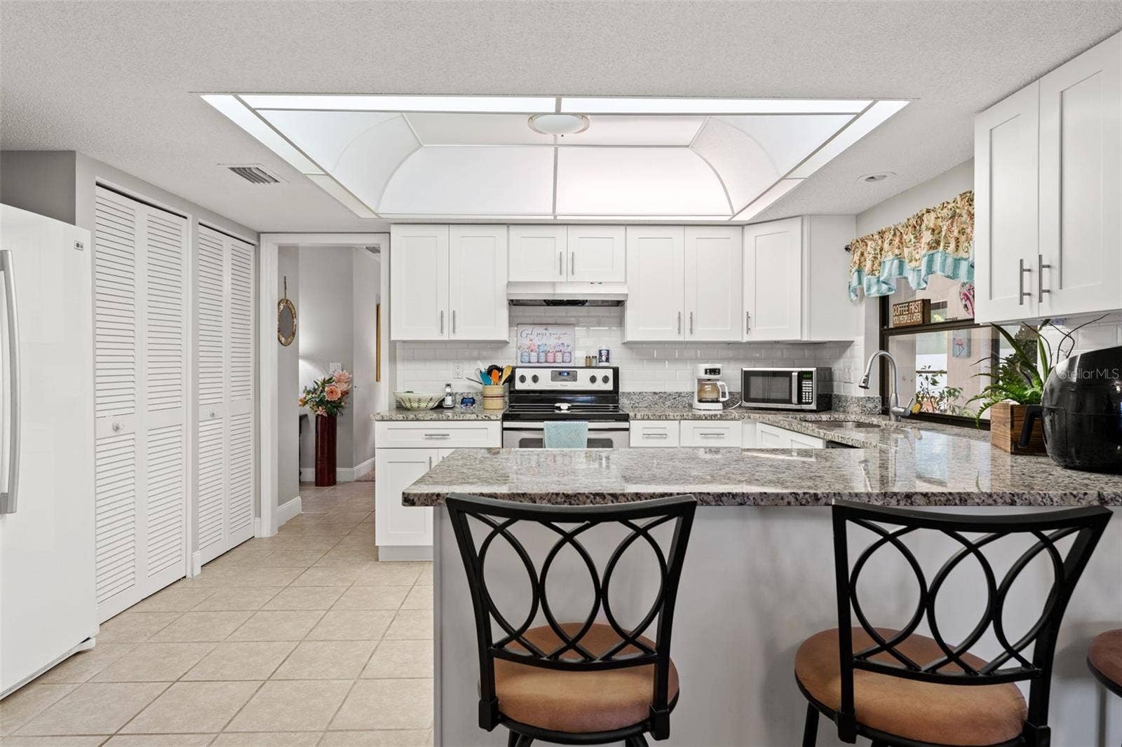 3004 VIVIENDA DRIVE, Bradenton, FL 34207