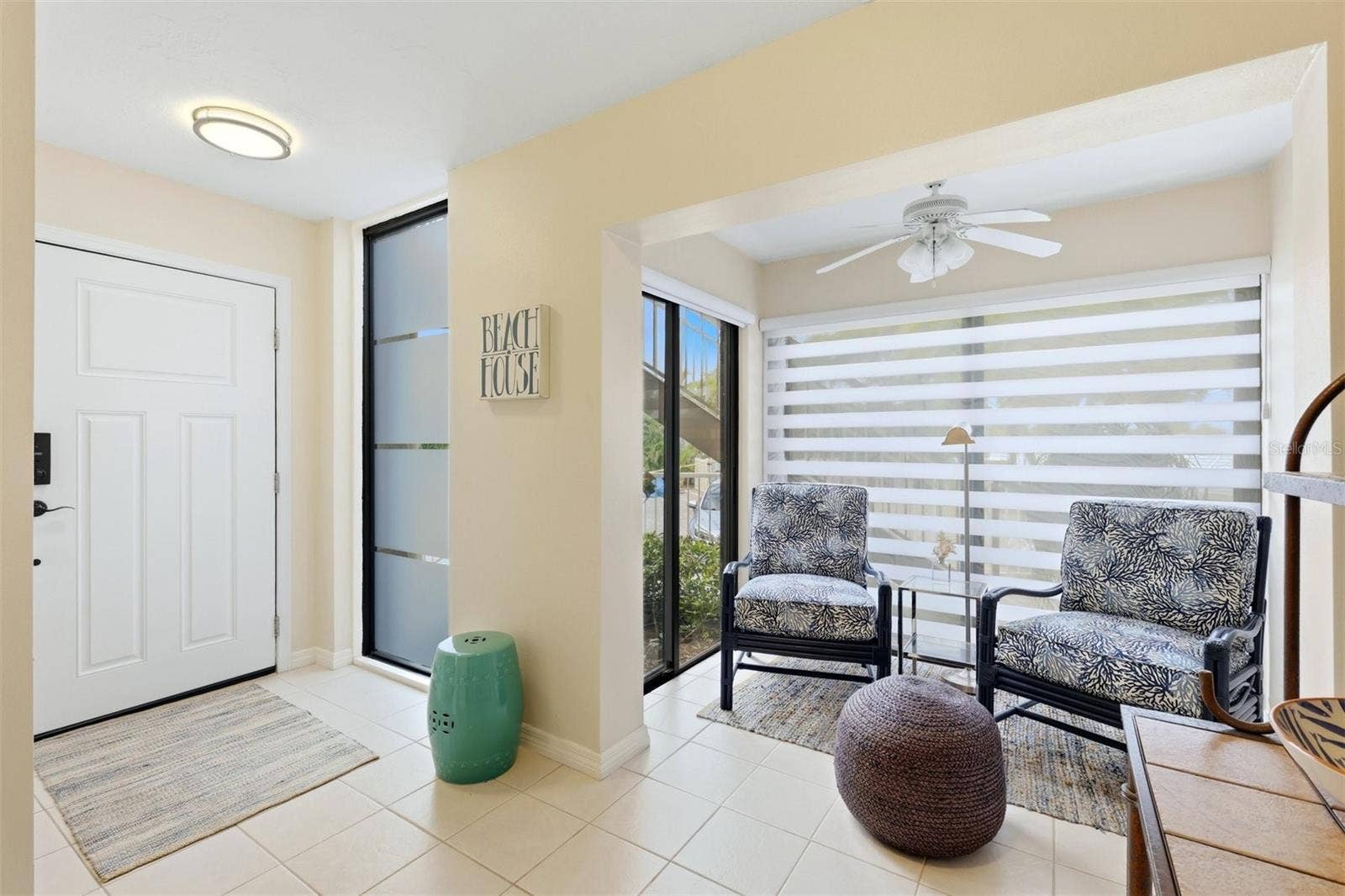 5655 GULF OF MEXICO DRIVE, #A107, Longboat Key, FL 34228 Sitting area