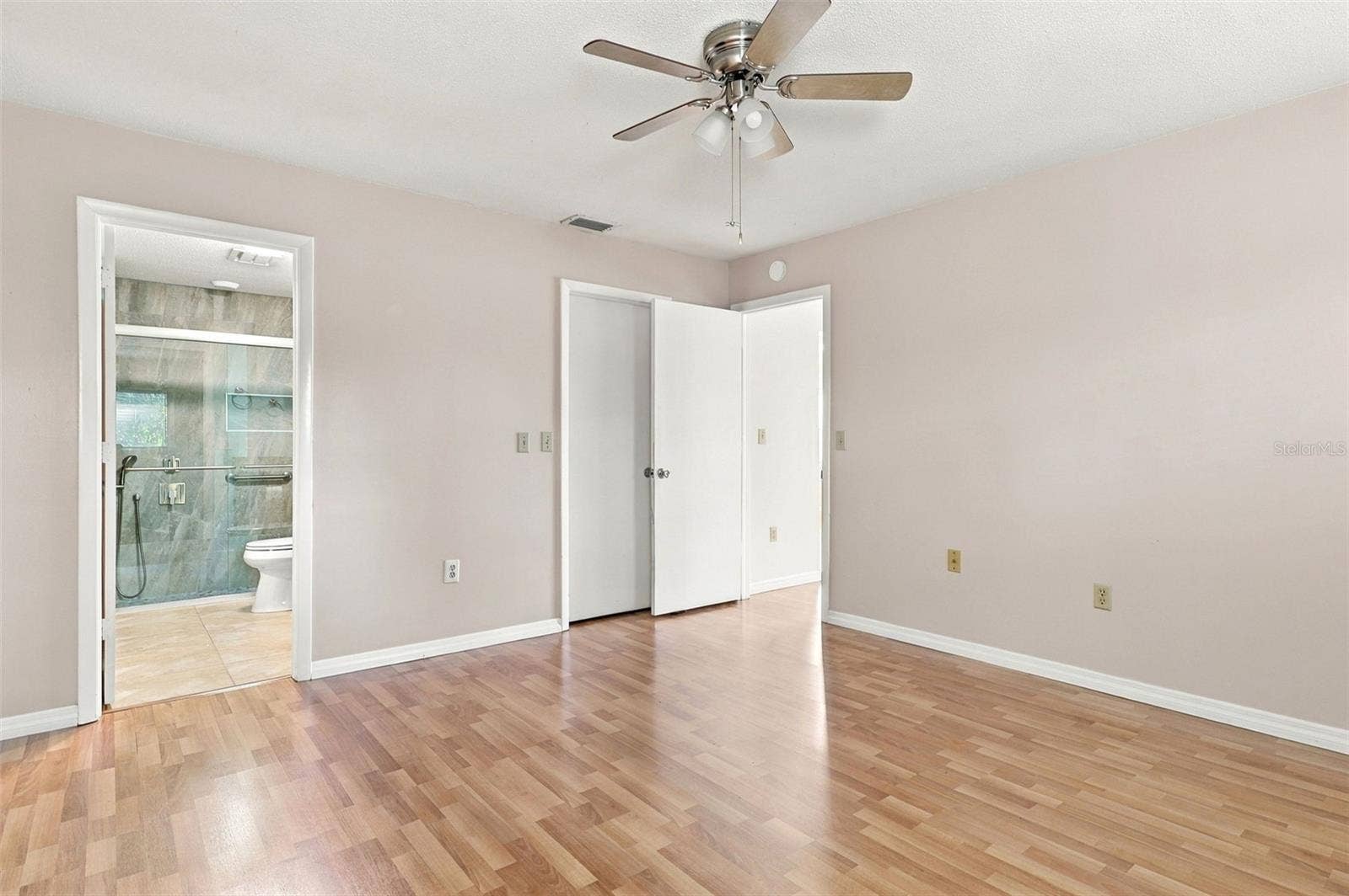 6272 GREEN VIEW CIR, #114, Sarasota, FL 34231 6272 GREEN VIEW CIR, #114, Sarasota, FL 34231