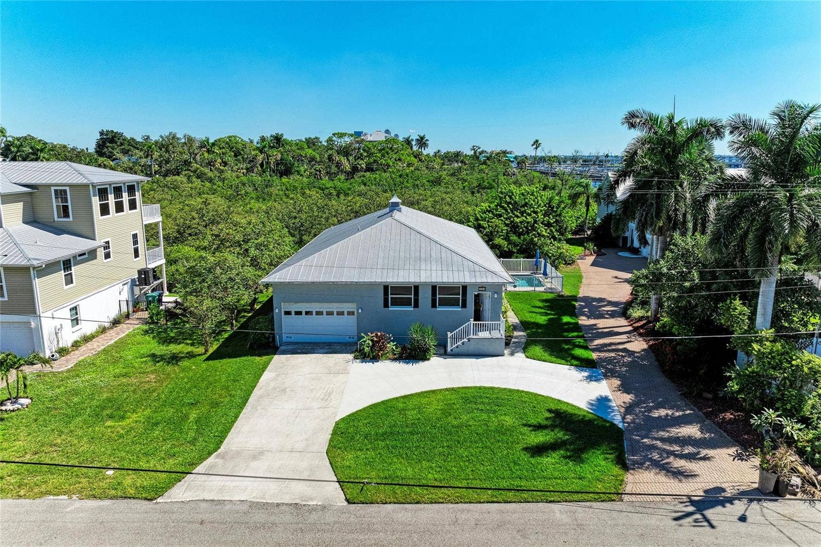 310 13TH AVENUE W, Palmetto, FL 34221 310 13TH AVENUE W, Palmetto, FL 34221