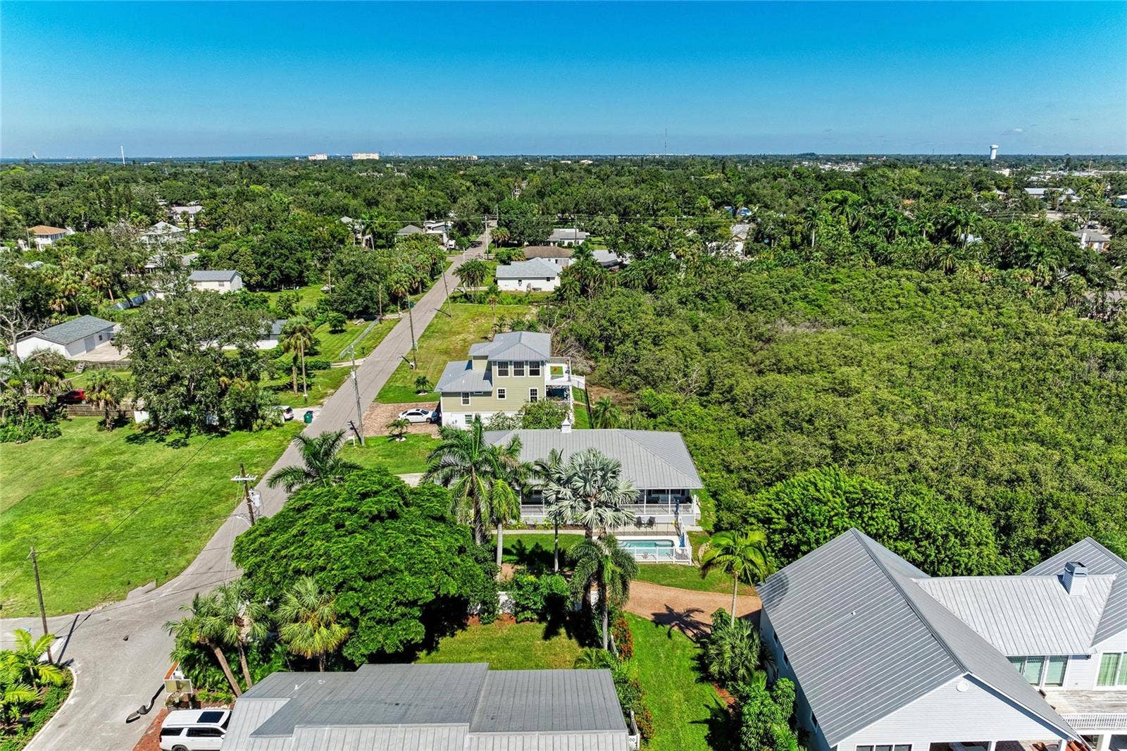 310 13TH AVENUE W, Palmetto, FL 34221 310 13TH AVENUE W, Palmetto, FL 34221