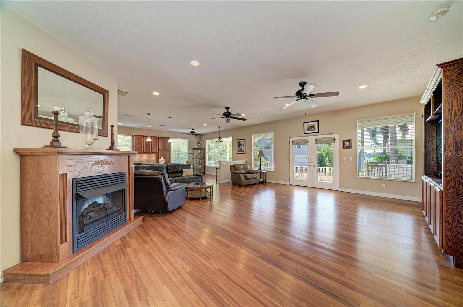 310 13TH AVENUE W, Palmetto, FL 34221 310 13TH AVENUE W, Palmetto, FL 34221
