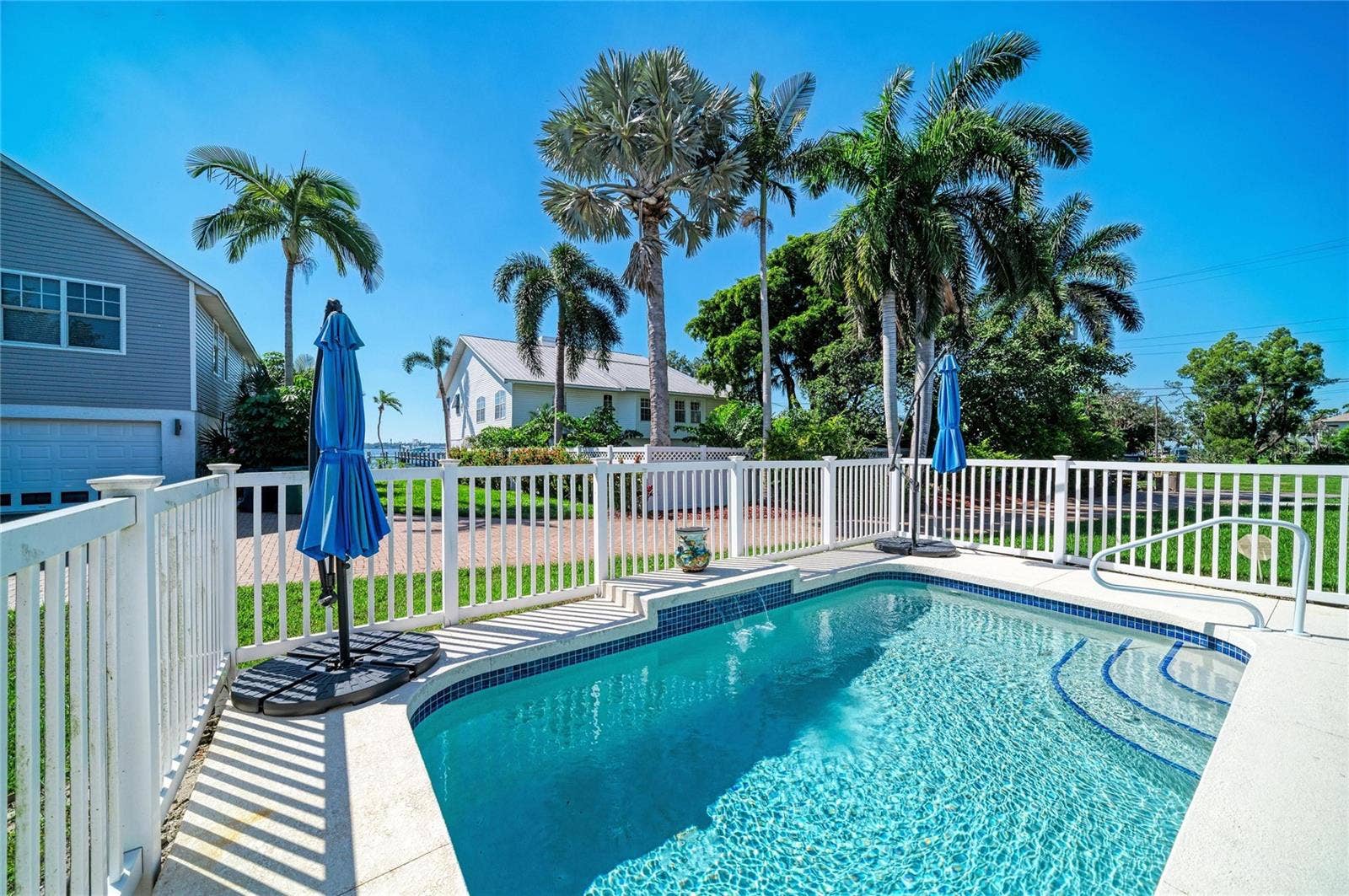 310 13TH AVENUE W, Palmetto, FL 34221 310 13TH AVENUE W, Palmetto, FL 34221