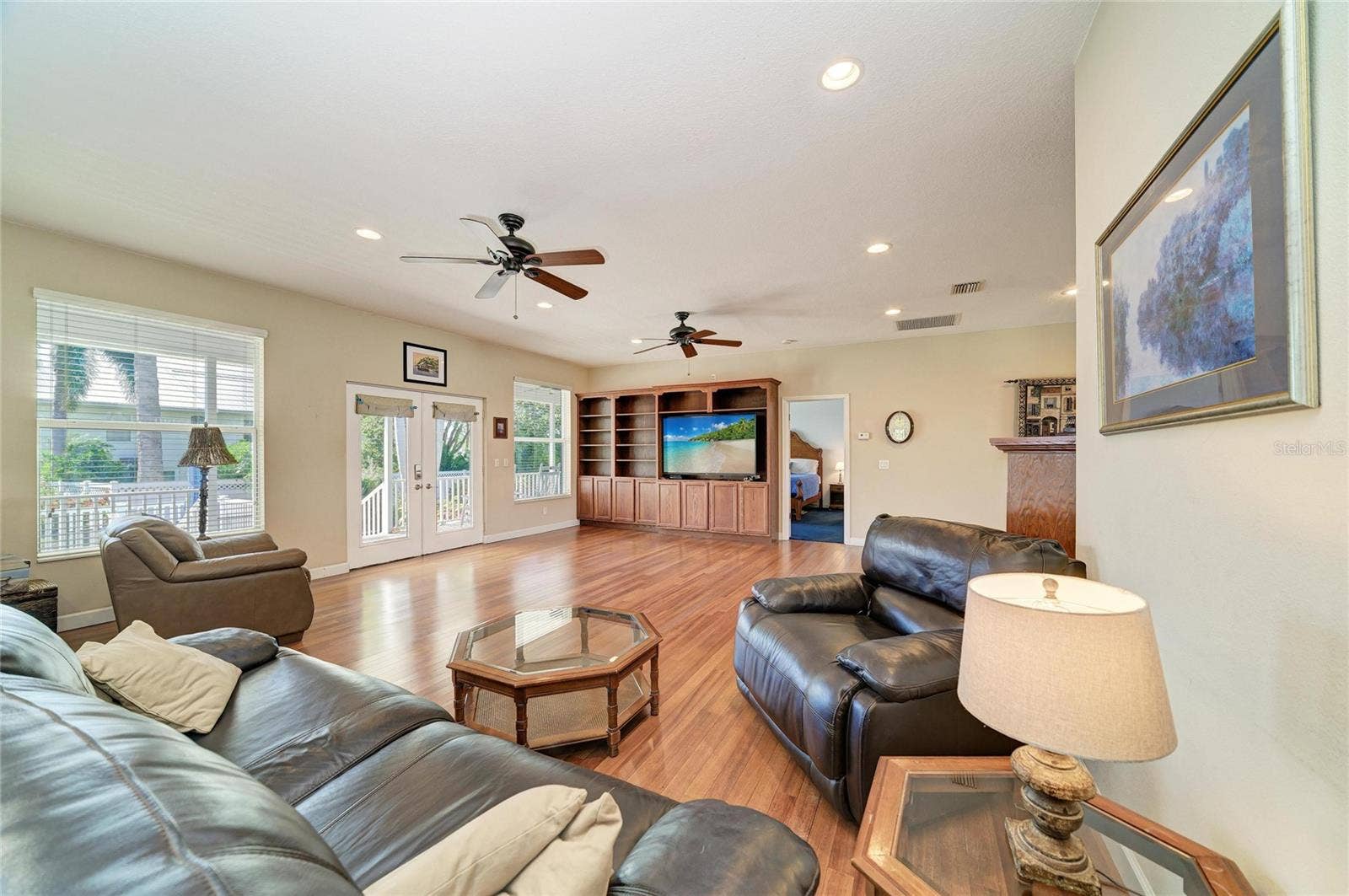 310 13TH AVENUE W, Palmetto, FL 34221 310 13TH AVENUE W, Palmetto, FL 34221
