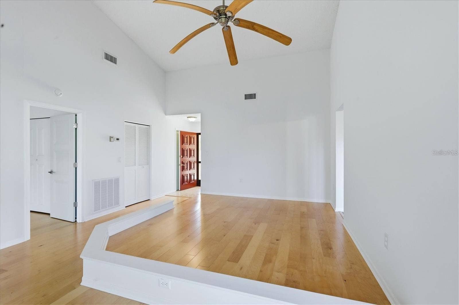 5387 HUNTINGWOOD COURT, #4, Sarasota, FL 34235 5387 HUNTINGWOOD COURT, #4, Sarasota, FL 34235