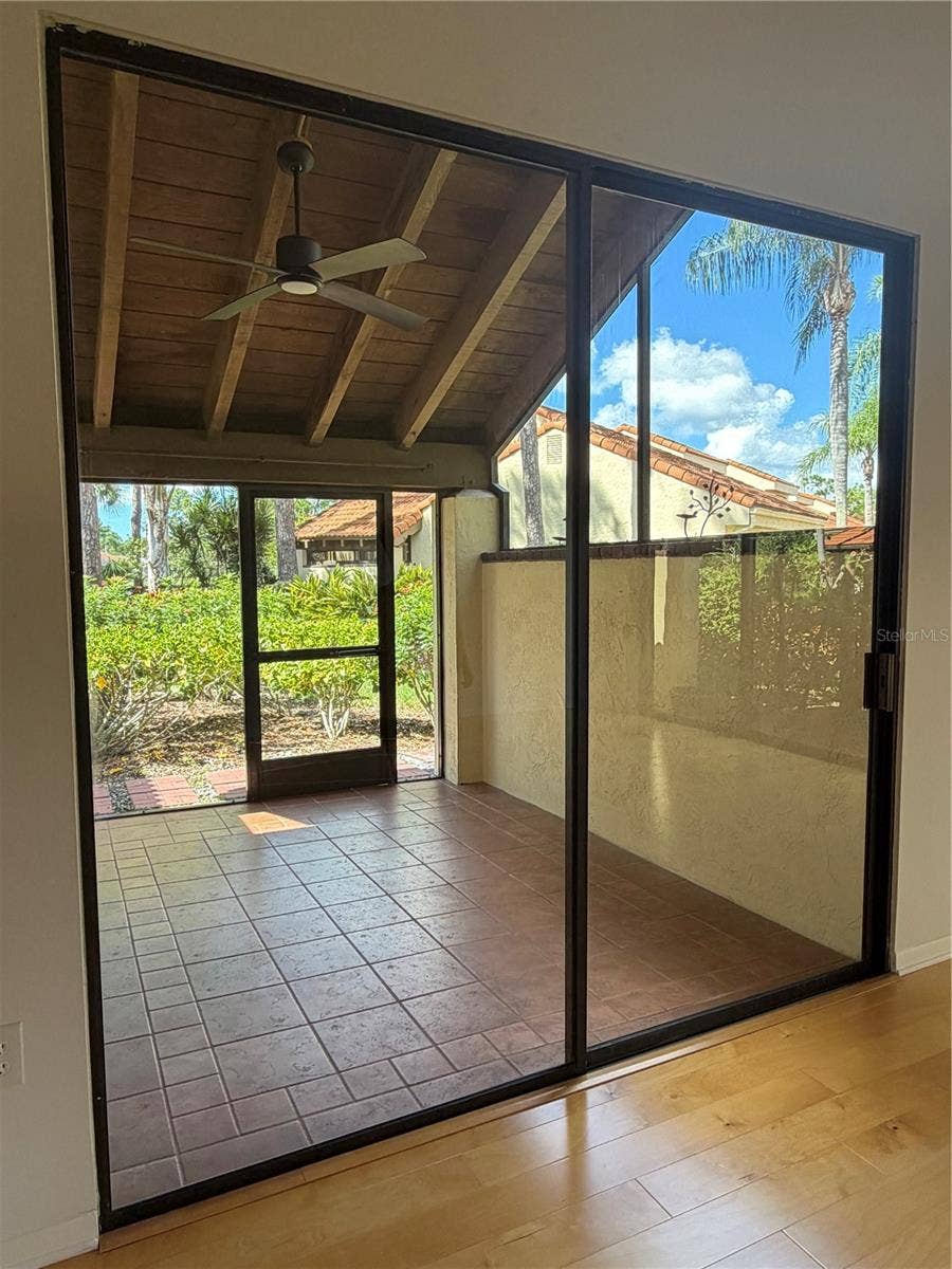 5387 HUNTINGWOOD COURT, #4, Sarasota, FL 34235 5387 HUNTINGWOOD COURT, #4, Sarasota, FL 34235