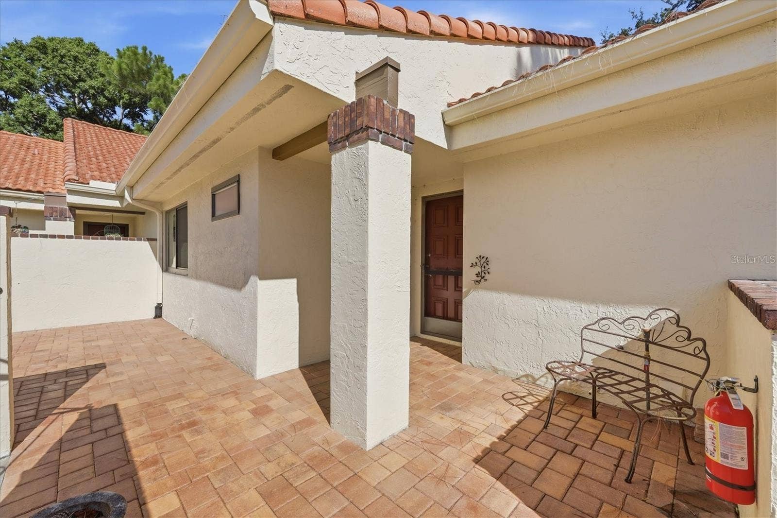 5387 HUNTINGWOOD COURT, #4, Sarasota, FL 34235 5387 HUNTINGWOOD COURT, #4, Sarasota, FL 34235