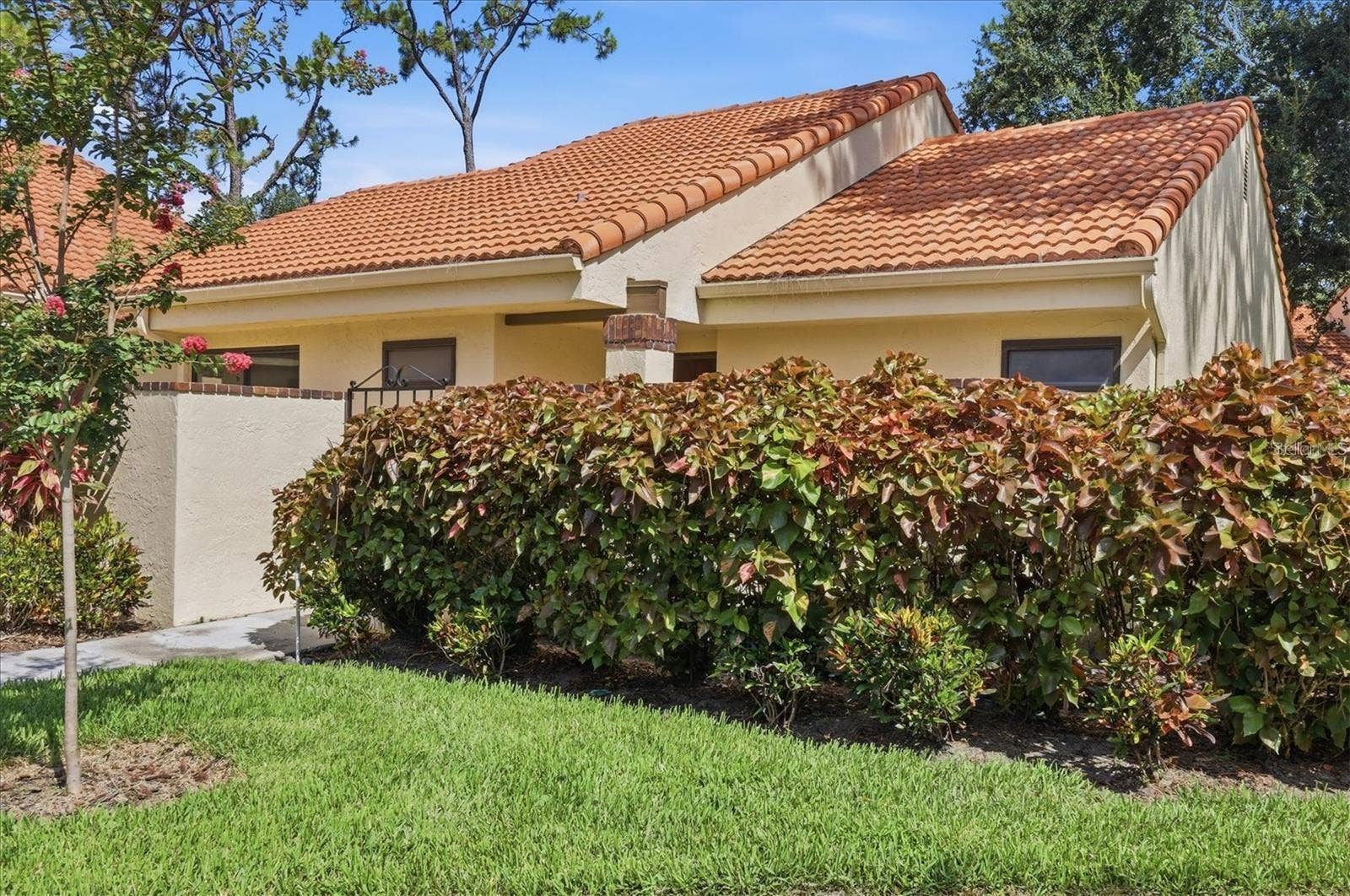 5387 HUNTINGWOOD COURT, #4, Sarasota, FL 34235 5387 HUNTINGWOOD COURT, #4, Sarasota, FL 34235