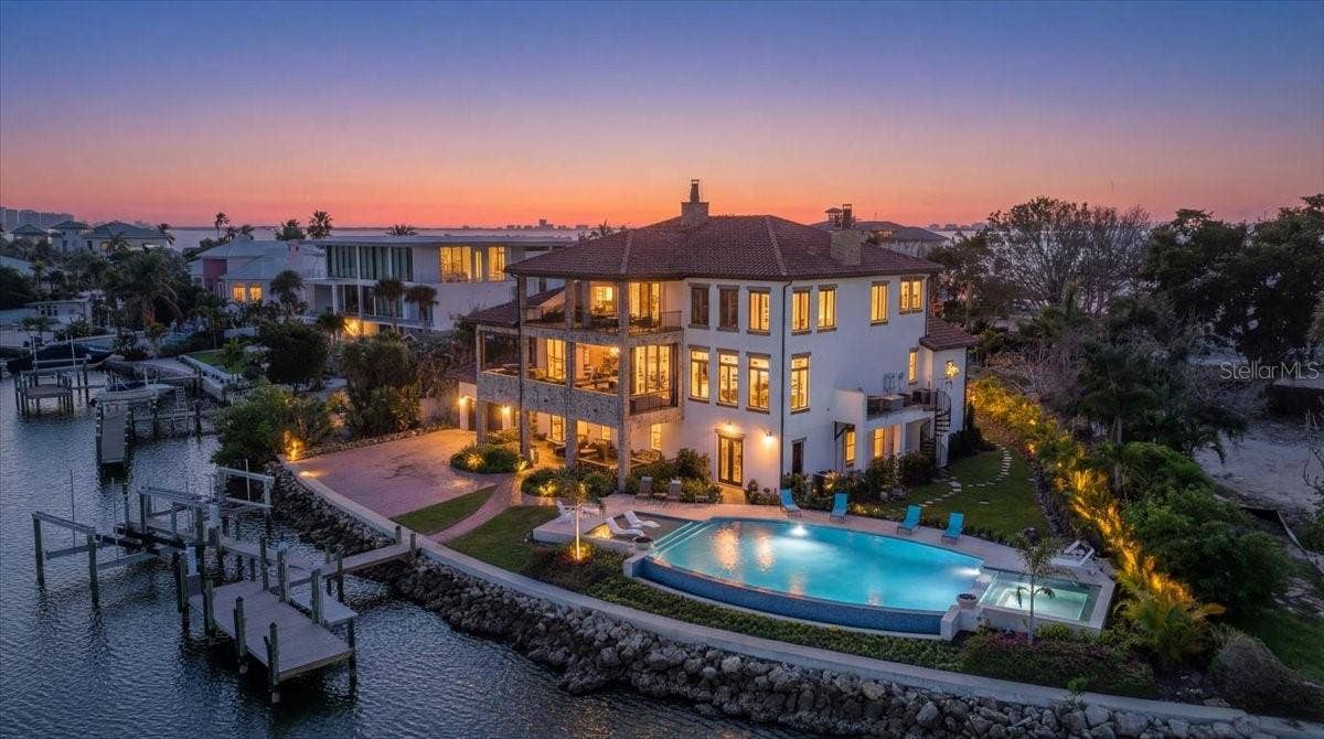 315 S SHORE DRIVE, Sarasota, FL 34234 315 S SHORE DRIVE, Sarasota, FL 34234