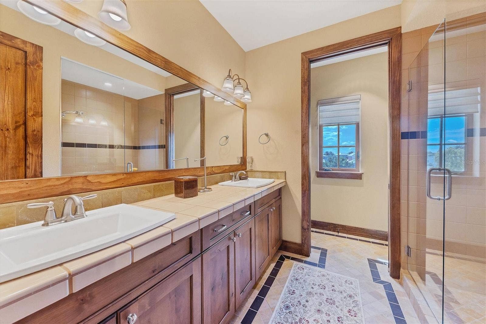 315 S SHORE DRIVE, Sarasota, FL 34234 315 S SHORE DRIVE, Sarasota, FL 34234