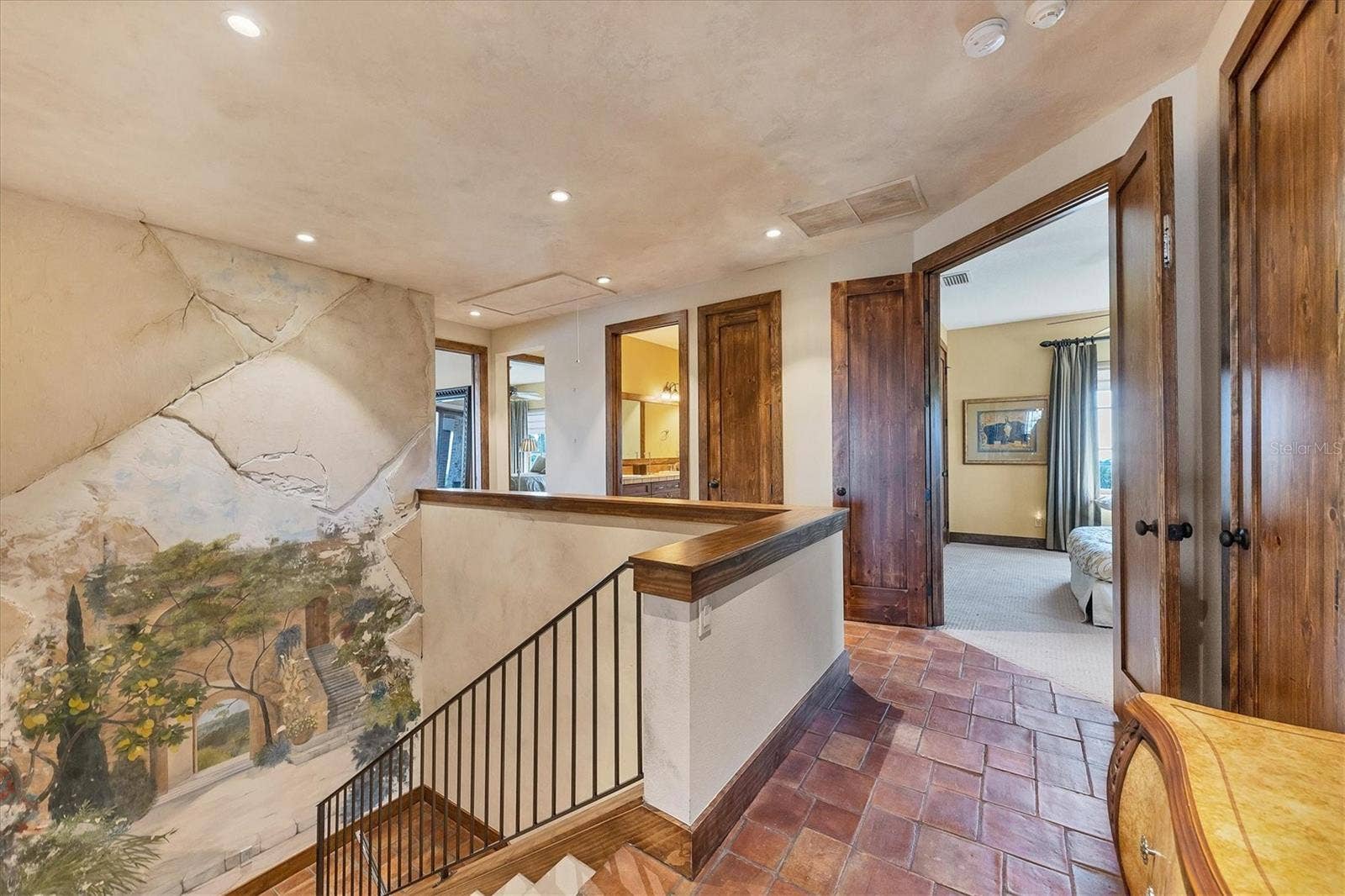 315 S SHORE DRIVE, Sarasota, FL 34234 315 S SHORE DRIVE, Sarasota, FL 34234