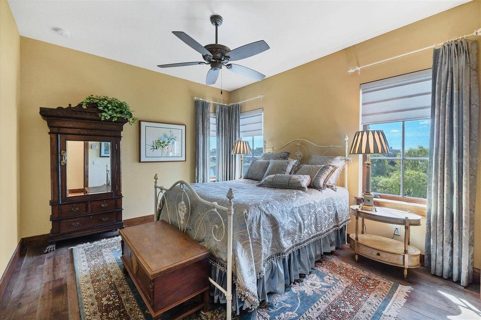 315 S SHORE DRIVE, Sarasota, FL 34234 315 S SHORE DRIVE, Sarasota, FL 34234