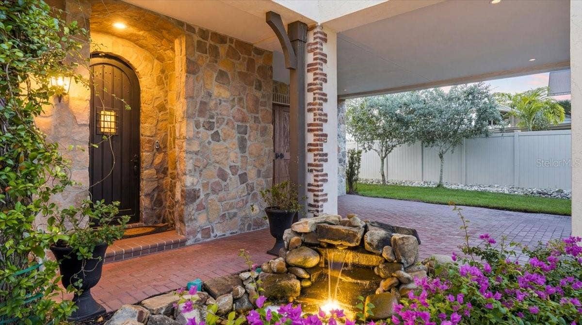 315 S SHORE DRIVE, Sarasota, FL 34234 315 S SHORE DRIVE, Sarasota, FL 34234