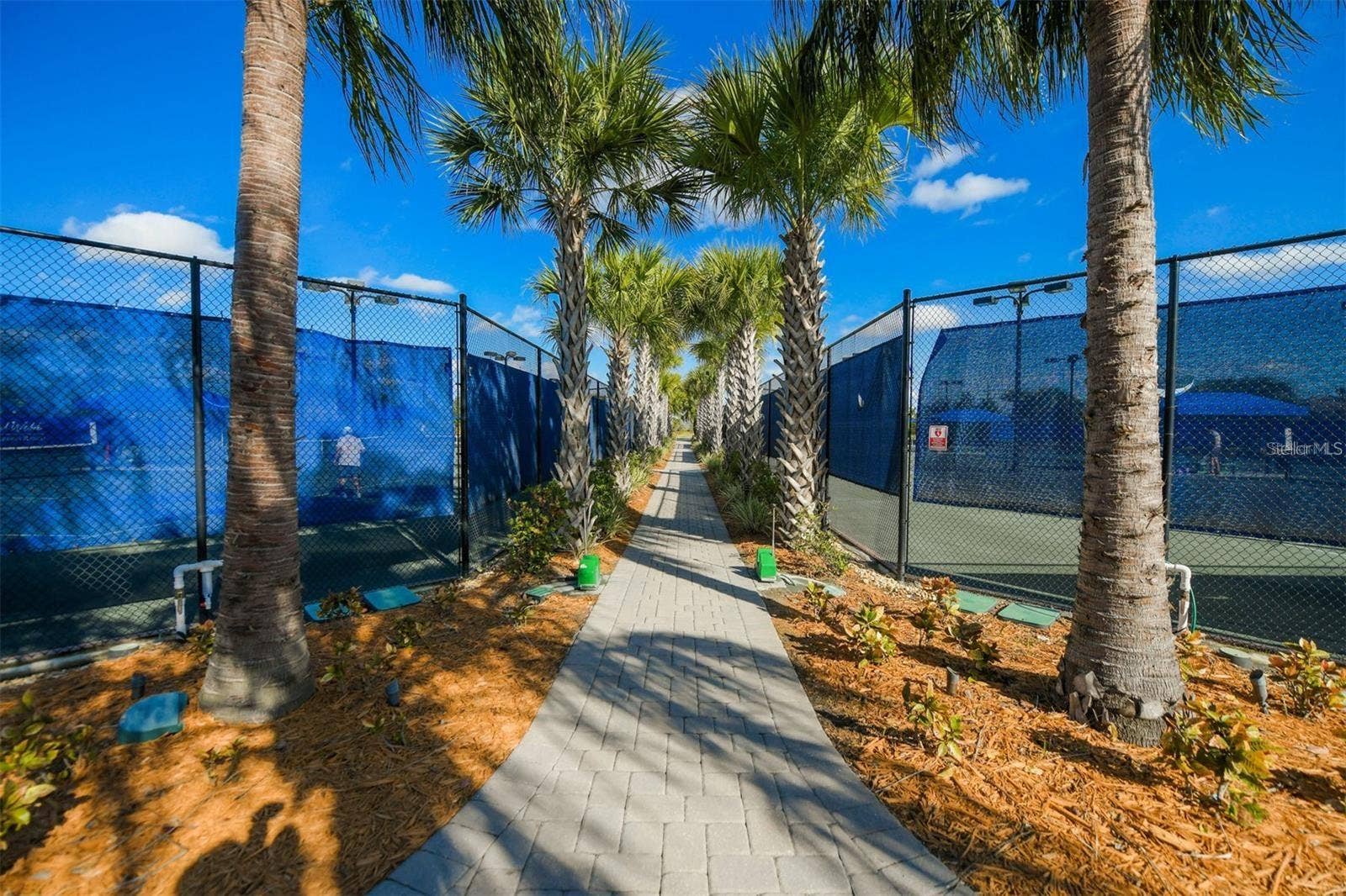 6808 CHESTER TRAIL, Bradenton, FL 34202 6808 CHESTER TRAIL, Bradenton, FL 34202
