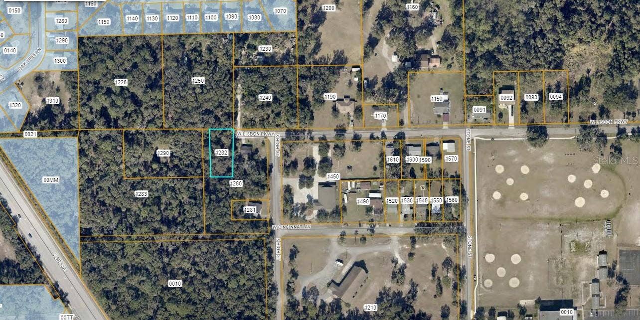 811 W LISBON PARKWAY, Deland, FL 32720