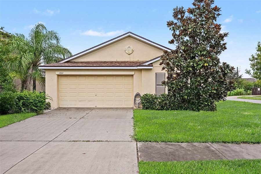 Property photo for 1501 CLIMBING DAYFLOWER DRIVE, Ruskin, FL
