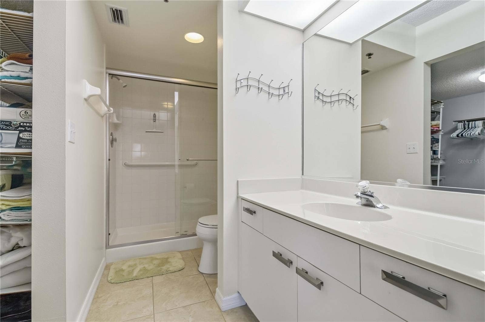 3950 IRONWOOD CIRCLE, #205, Bradenton, FL 34209