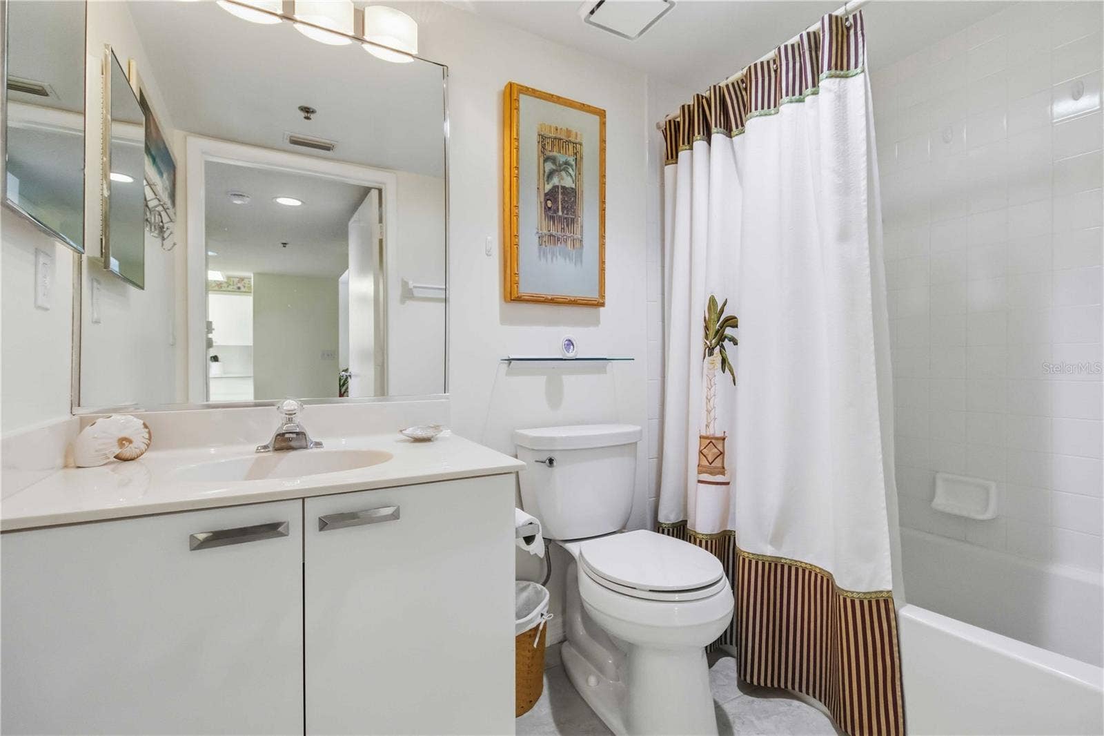 3950 IRONWOOD CIRCLE, #205, Bradenton, FL 34209