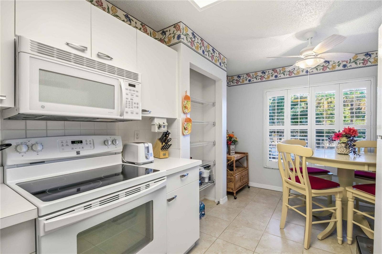3950 IRONWOOD CIRCLE, #205, Bradenton, FL 34209