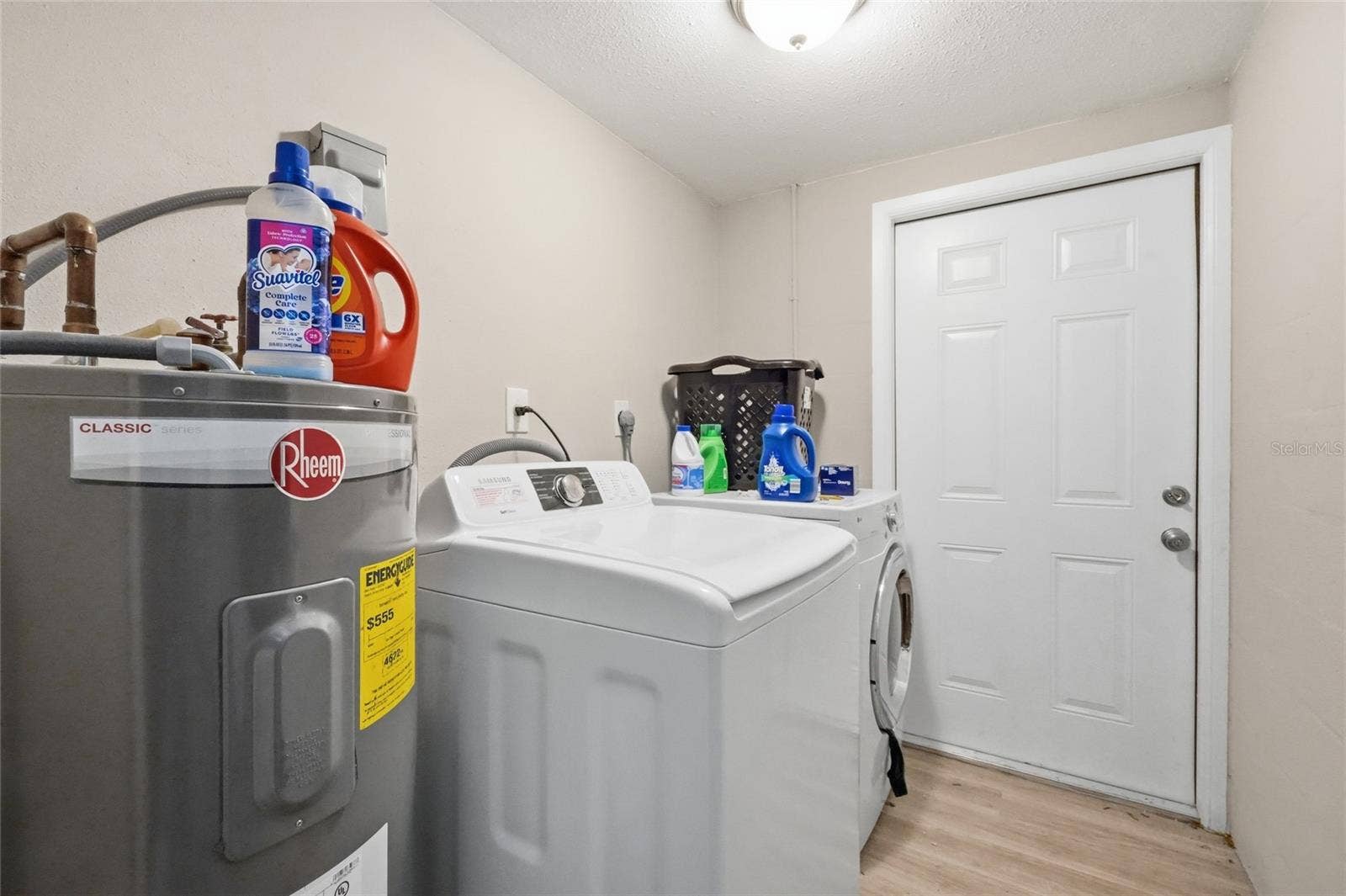 6116 10TH STREET E, Bradenton, FL 34203 6116 10TH STREET E, Bradenton, FL 34203