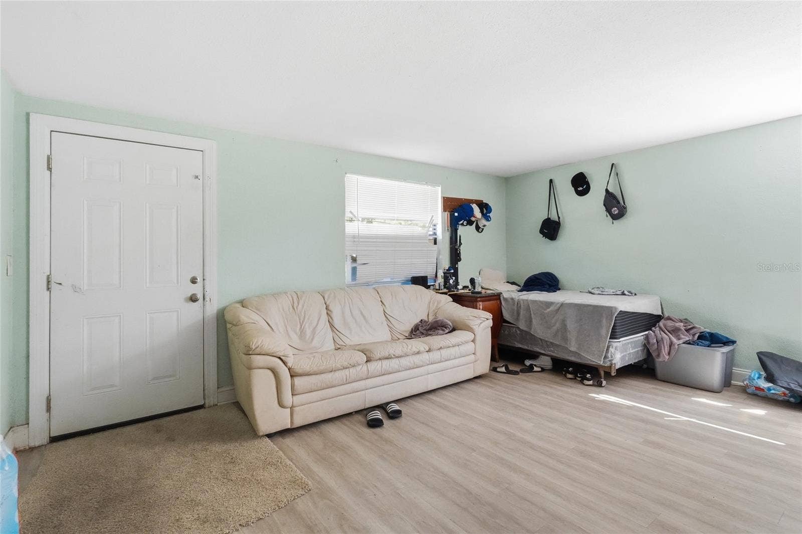 6116 10TH STREET E, Bradenton, FL 34203 6116 10TH STREET E, Bradenton, FL 34203