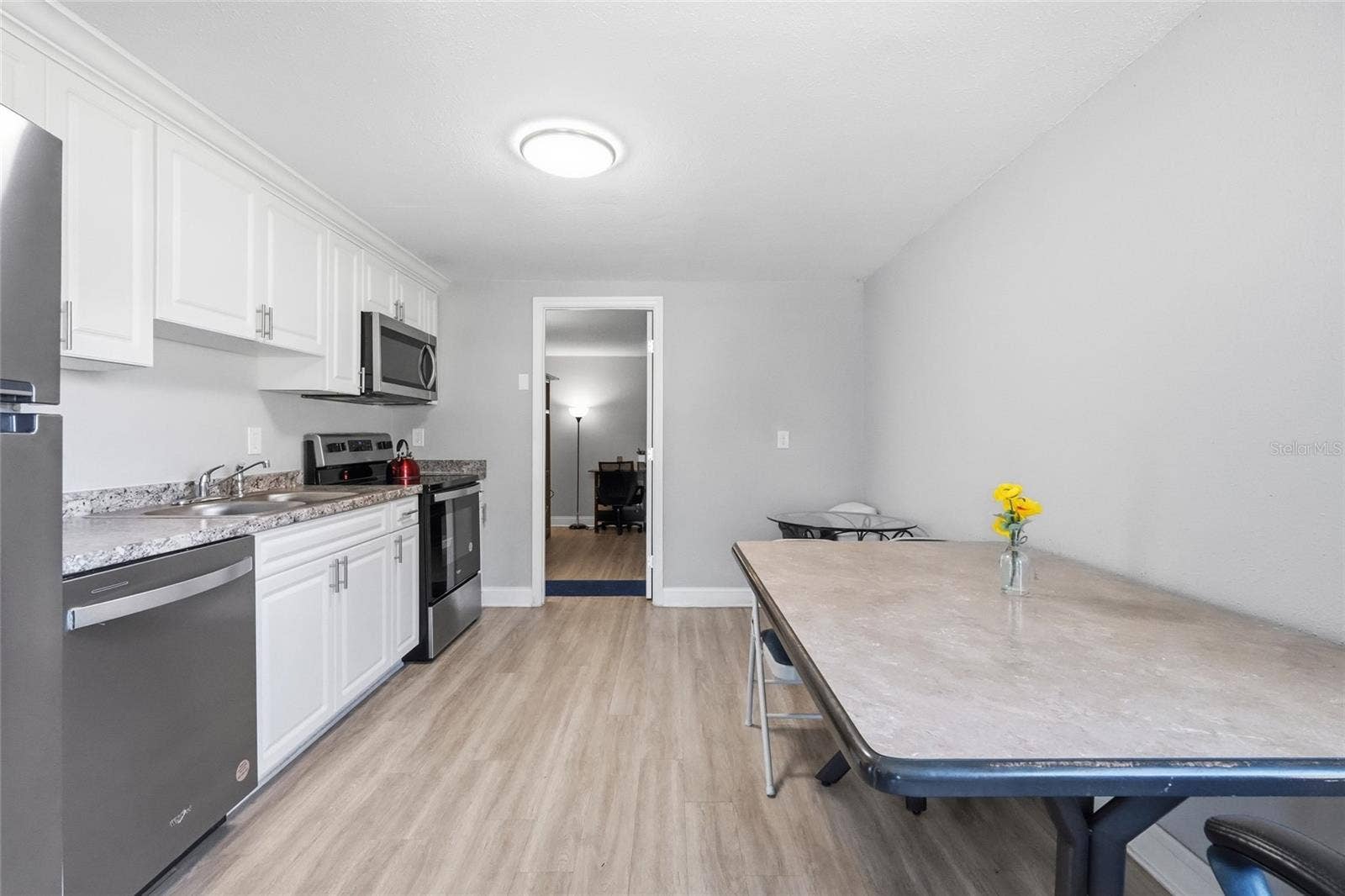 6116 10TH STREET E, Bradenton, FL 34203 6116 10TH STREET E, Bradenton, FL 34203