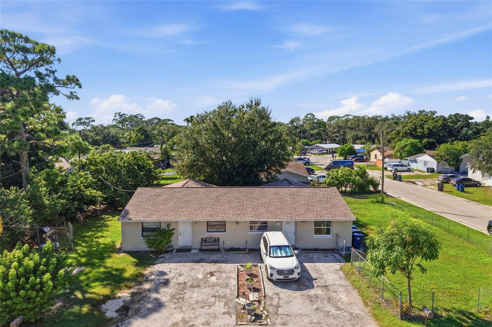 6116 10TH STREET E, Bradenton, FL 34203 6116 10TH STREET E, Bradenton, FL 34203