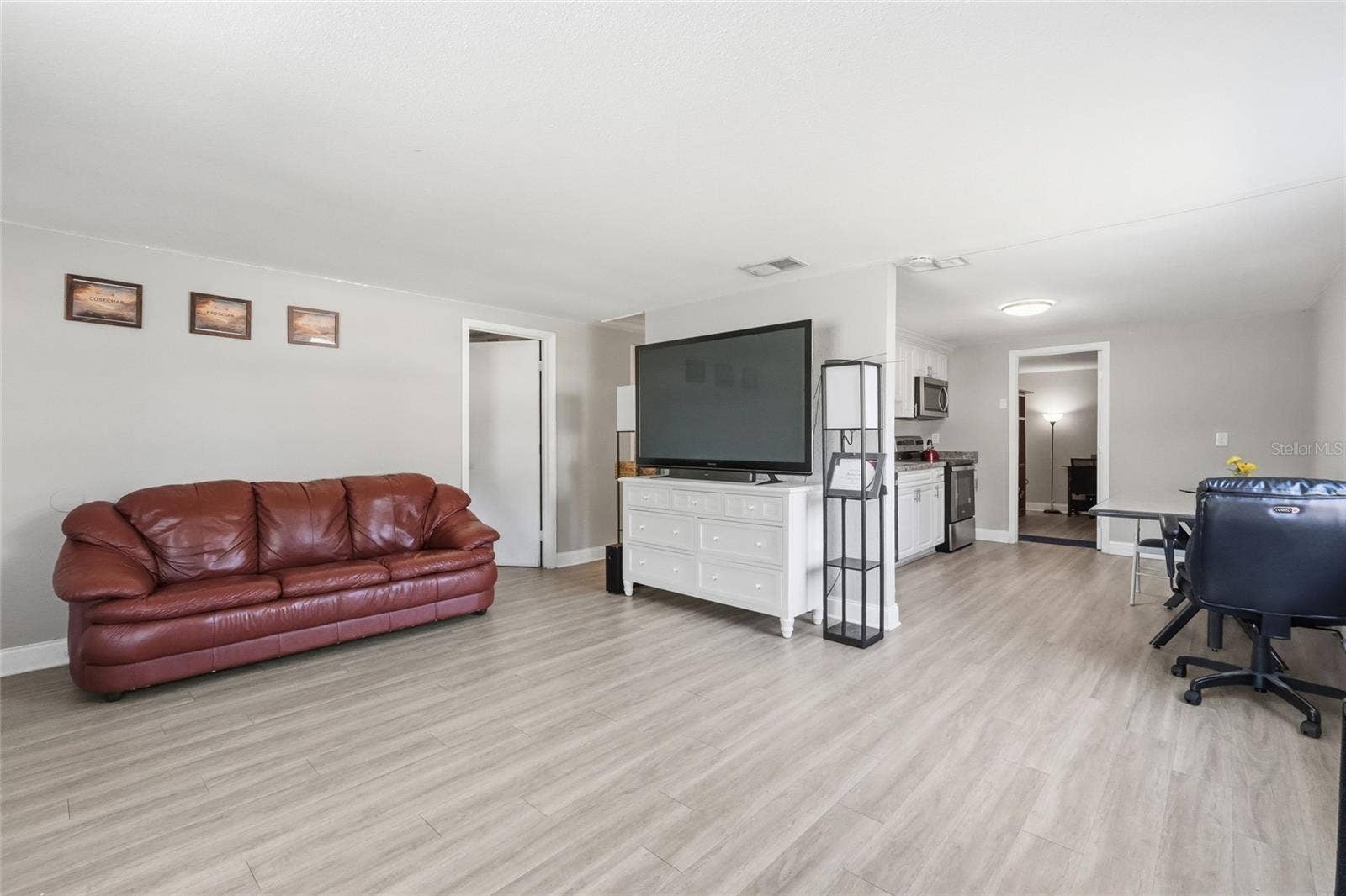 6116 10TH STREET E, Bradenton, FL 34203 6116 10TH STREET E, Bradenton, FL 34203
