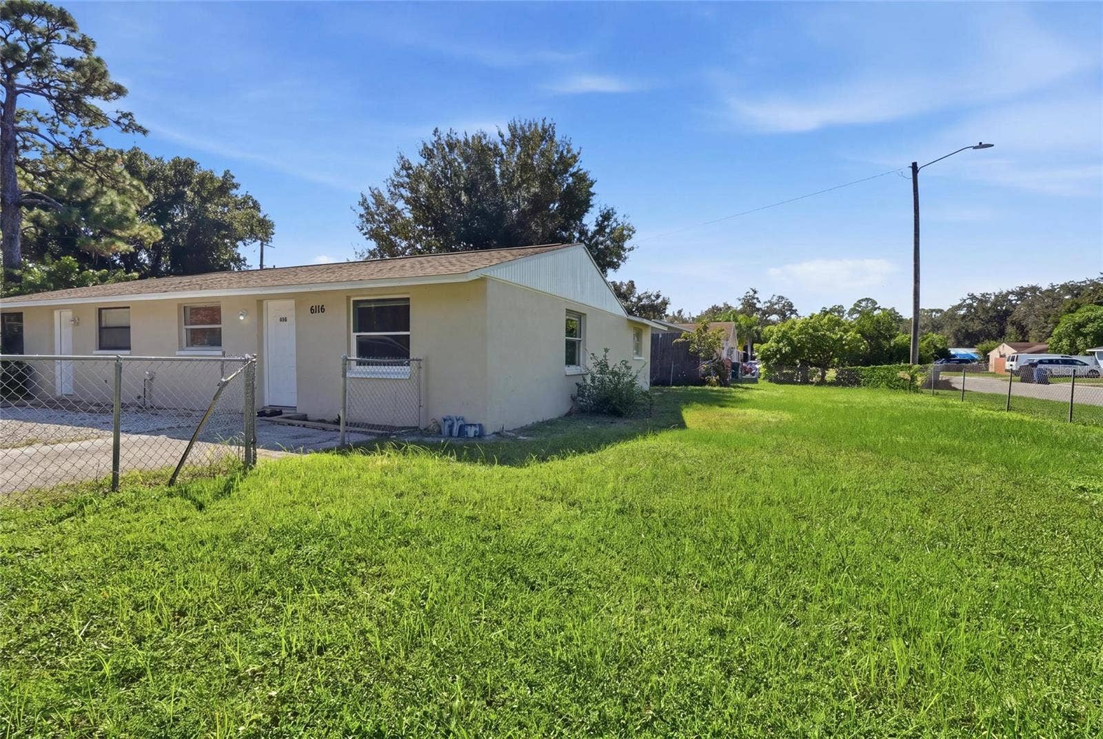 6116 10TH STREET E, Bradenton, FL 34203 6116 10TH STREET E, Bradenton, FL 34203