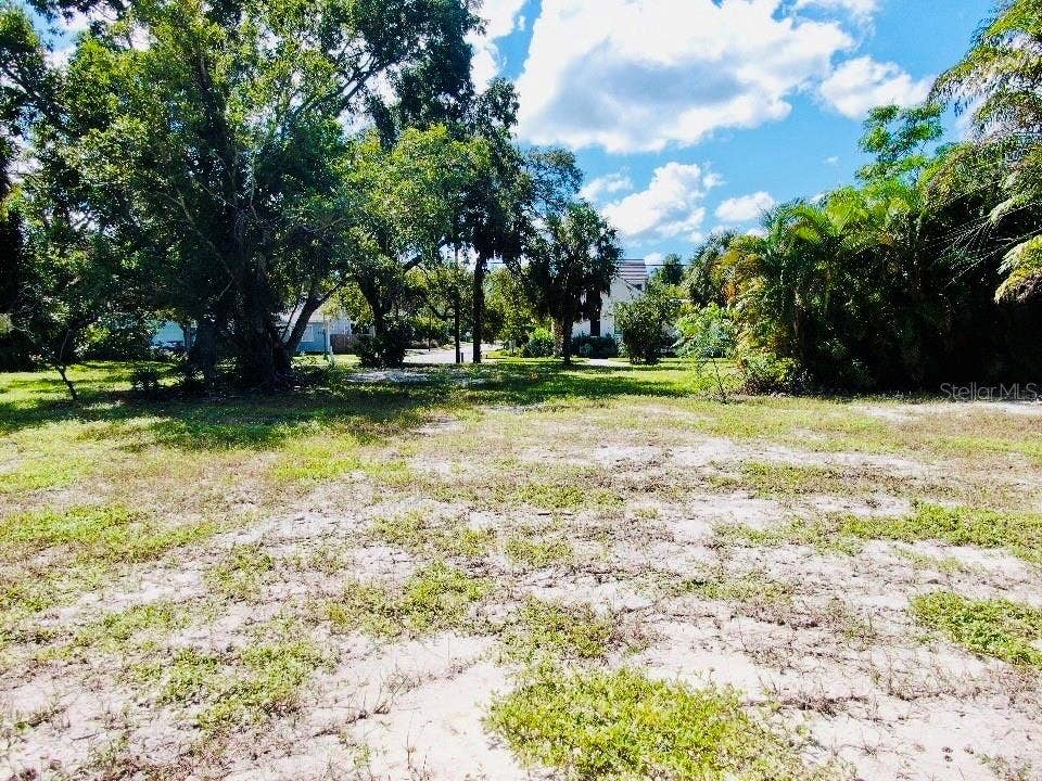 1705 6TH STREET, Sarasota, FL 34236 1705 6TH STREET, Sarasota, FL 34236